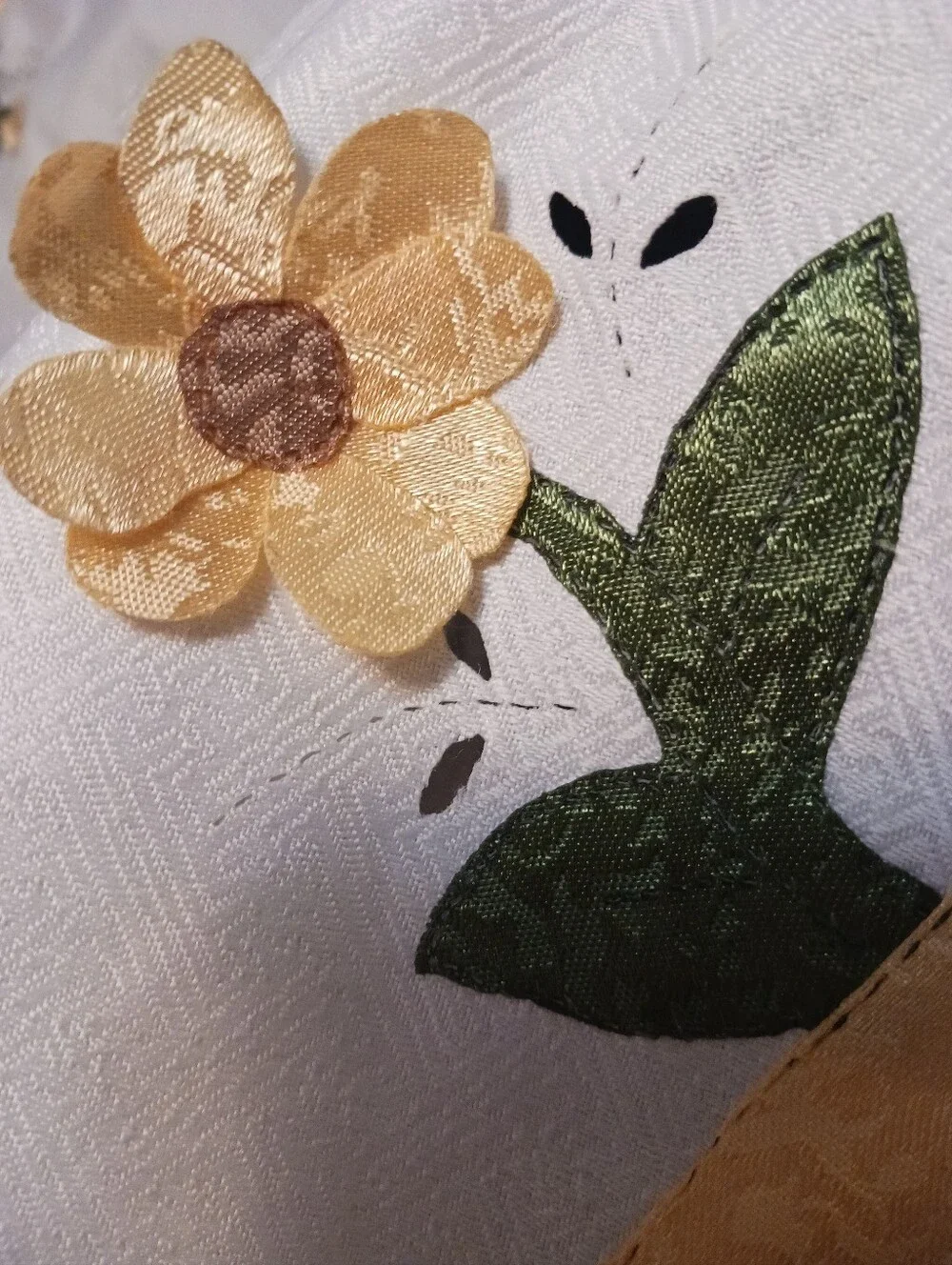 Vintage Tablecloth yellow Round 3d Flowers Sateen